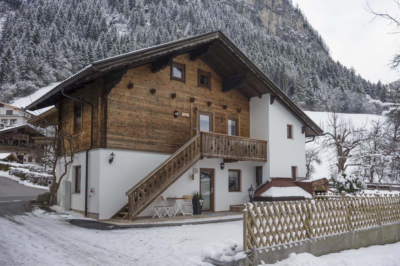 Hof Neuhaus Apartment Mayrhofen Ngoại thất bức ảnh